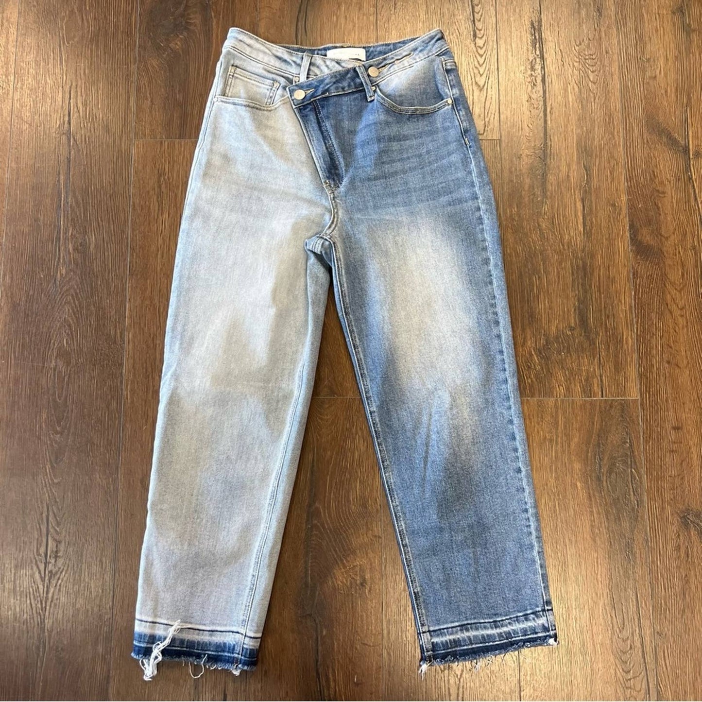 Risen High Rise Crossover Jeans SZ 7/28