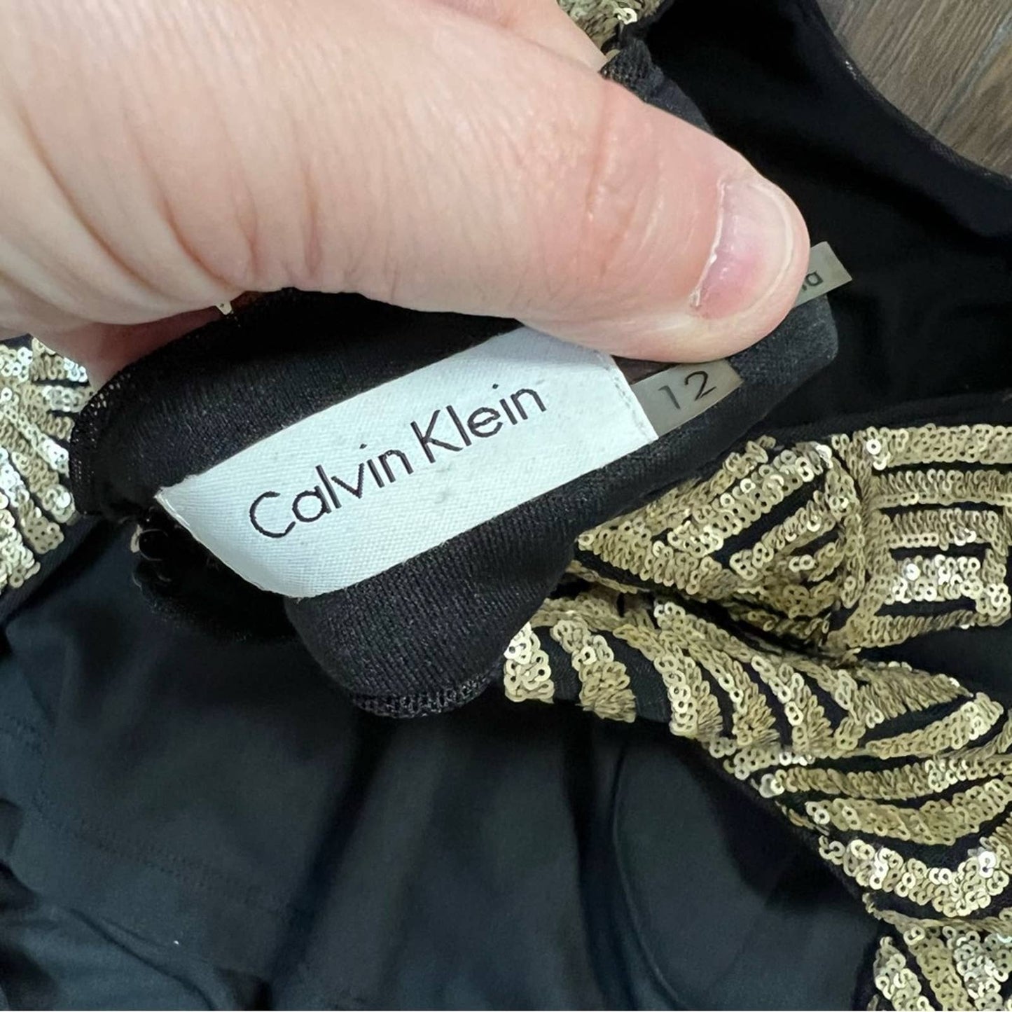 Calvin Klein A-line Sleeveless Boat Neck Long gold sequin Party Dress. SZ 12