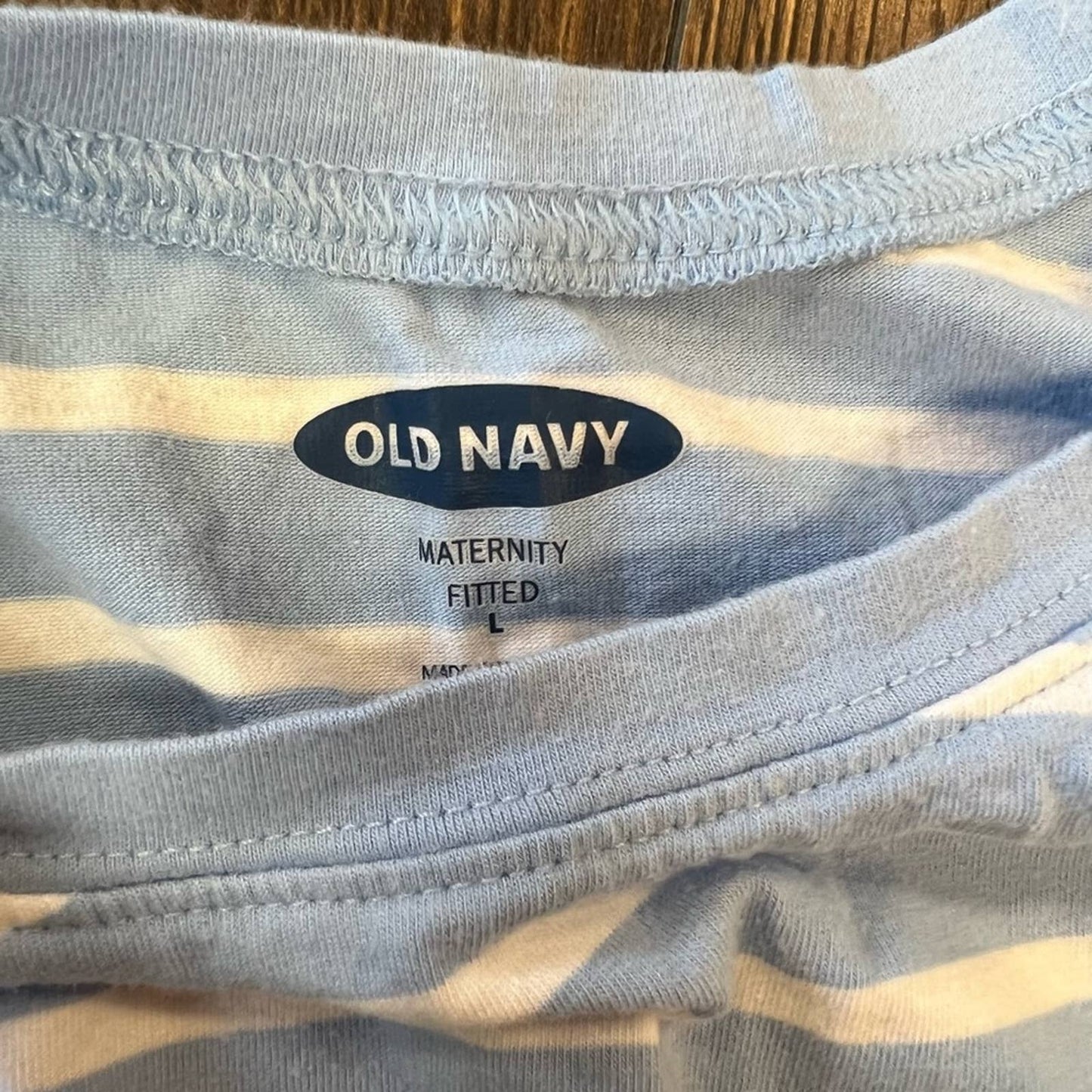 Old Navy maternity shirt SZ LG