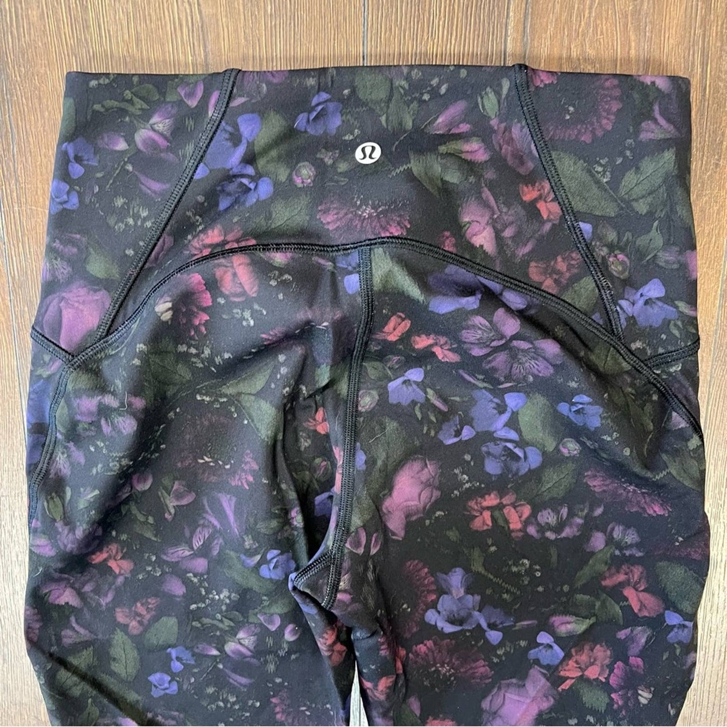 Lululemon Train Times Crop (17") Frozen Flourish Multi / Black SZ 8