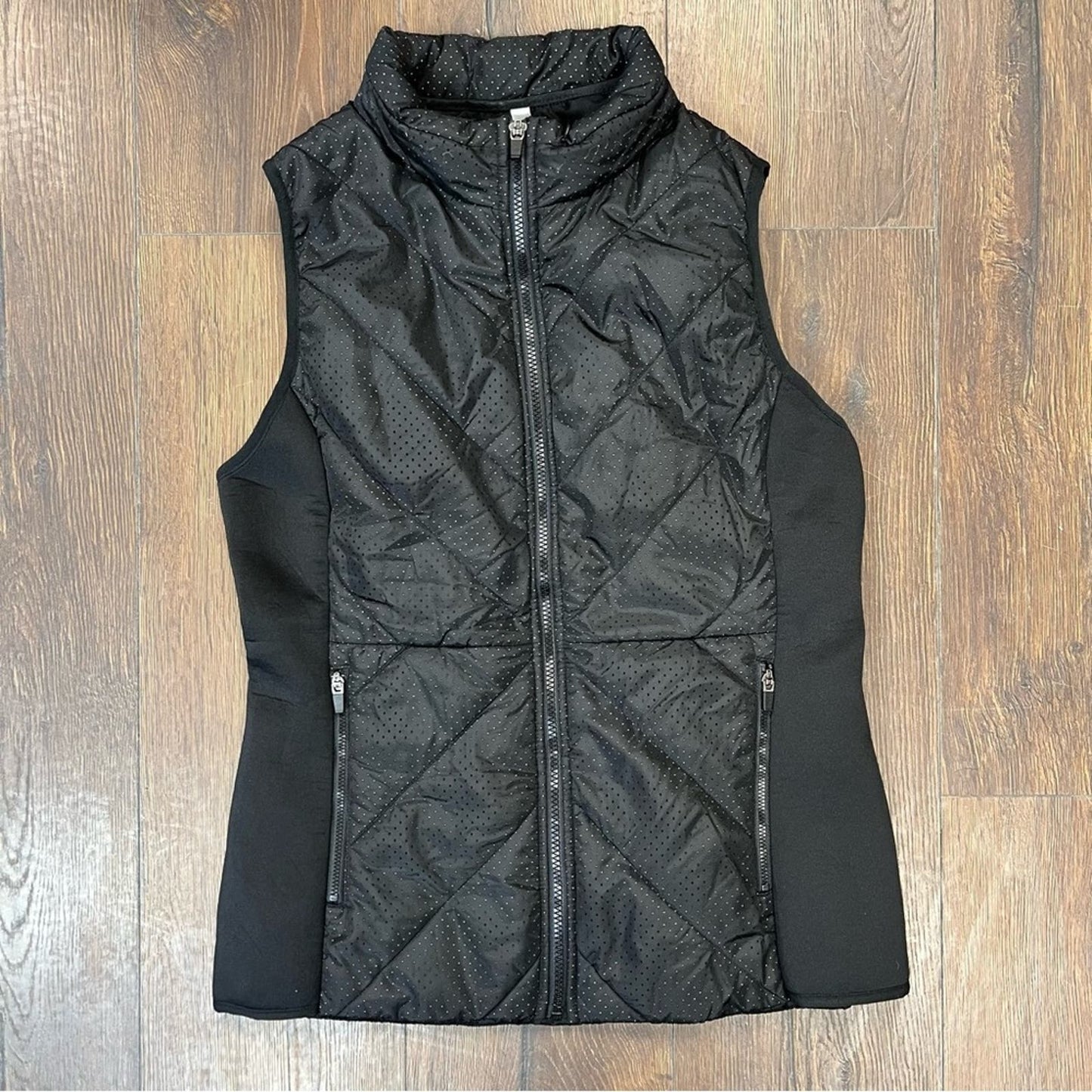 Fabletics Sedona Black Hooded Puffer Vest SZ LG