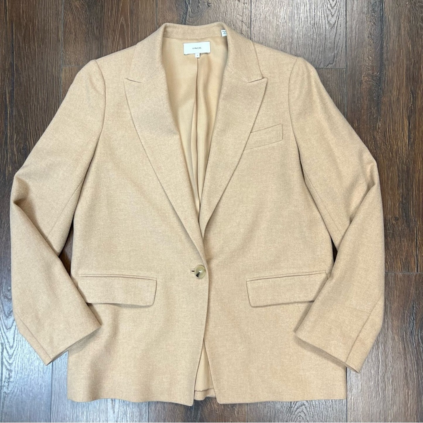 VINCE. BOYFRIEND BLAZER IN PALE NUT SZ 8