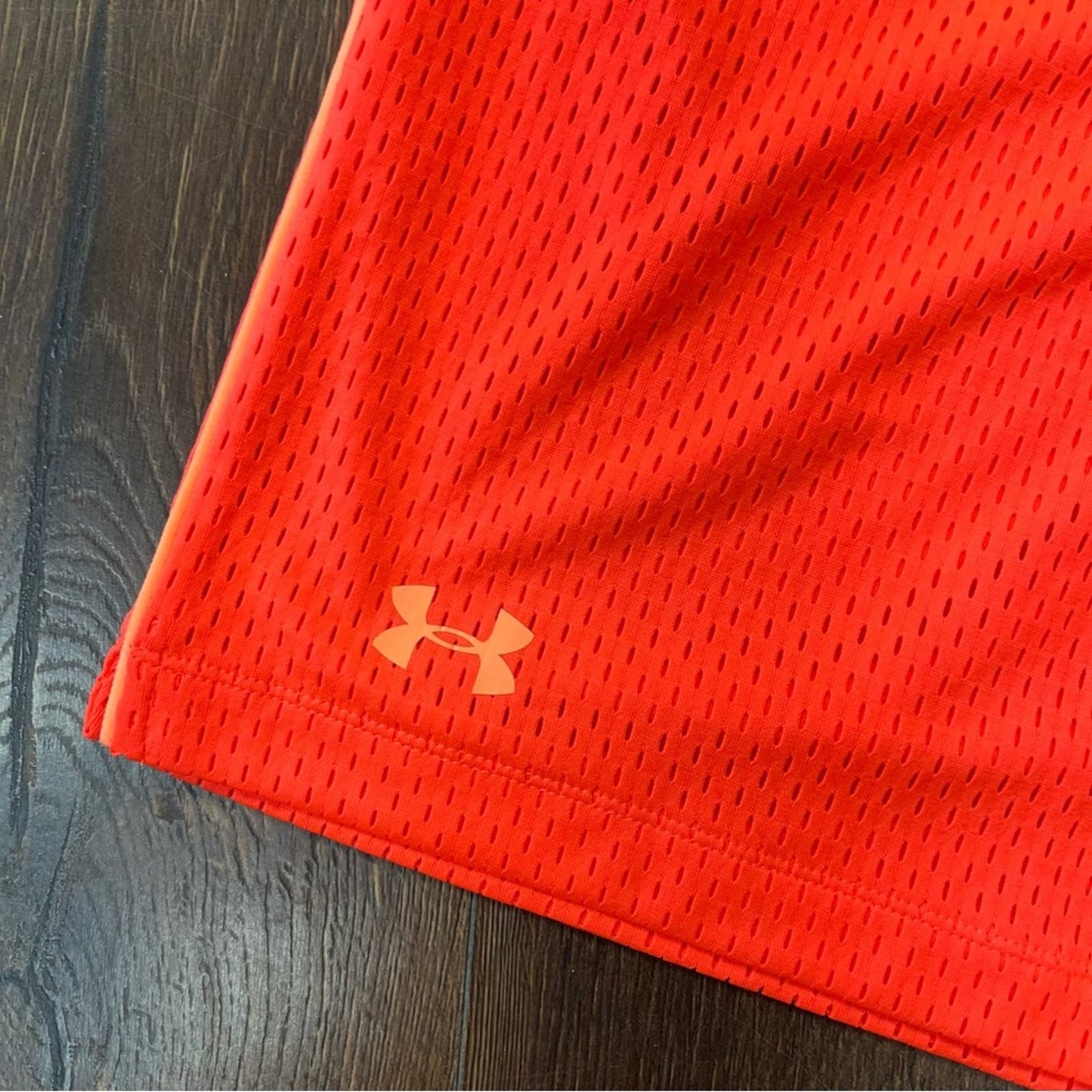 Under Armour loose fit basketball shorts SZ SM