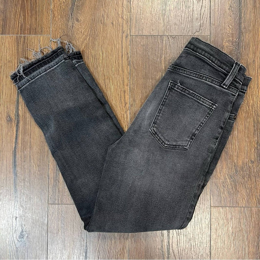 BDG black raw hem girlfriend jean SZ 26/2