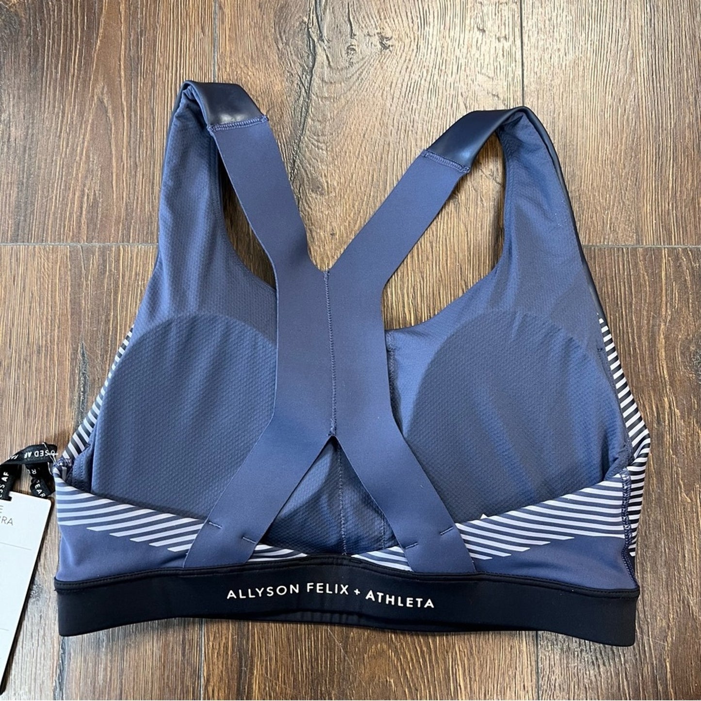 🆕 Allyson Felix x Athleta Sports Bra ultimate legend bra D-DD SZ SM