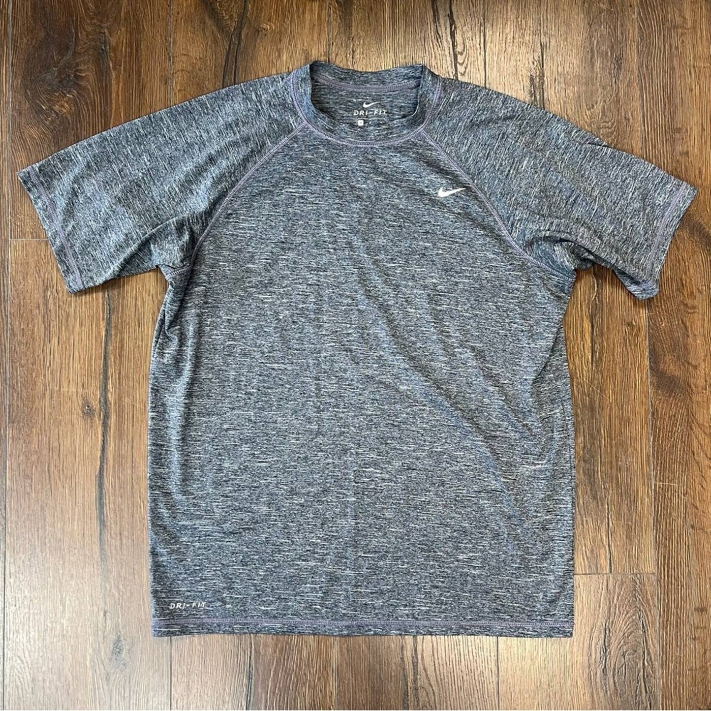 Mens Nike dri fit tee SZ MED