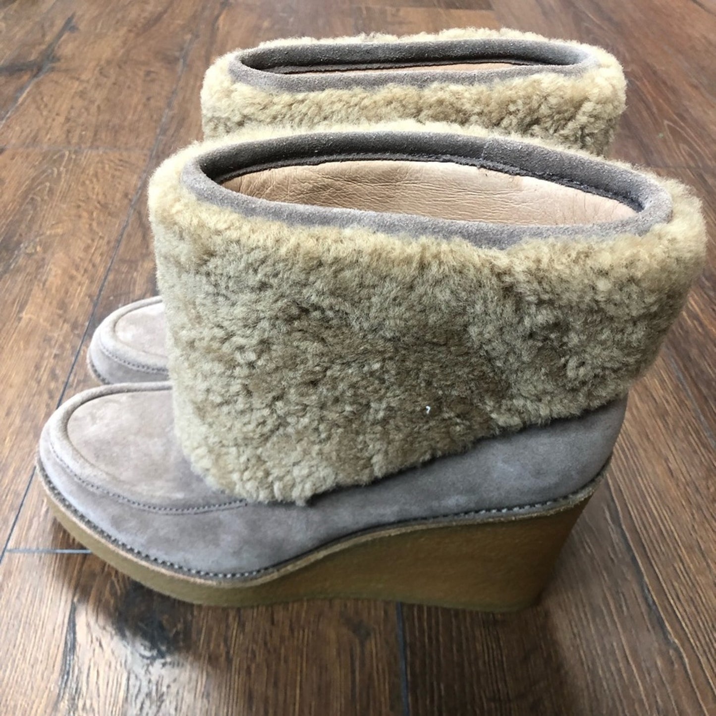 NEW UGG Colden Sherling cuff wedge boots in Taupe Size 10