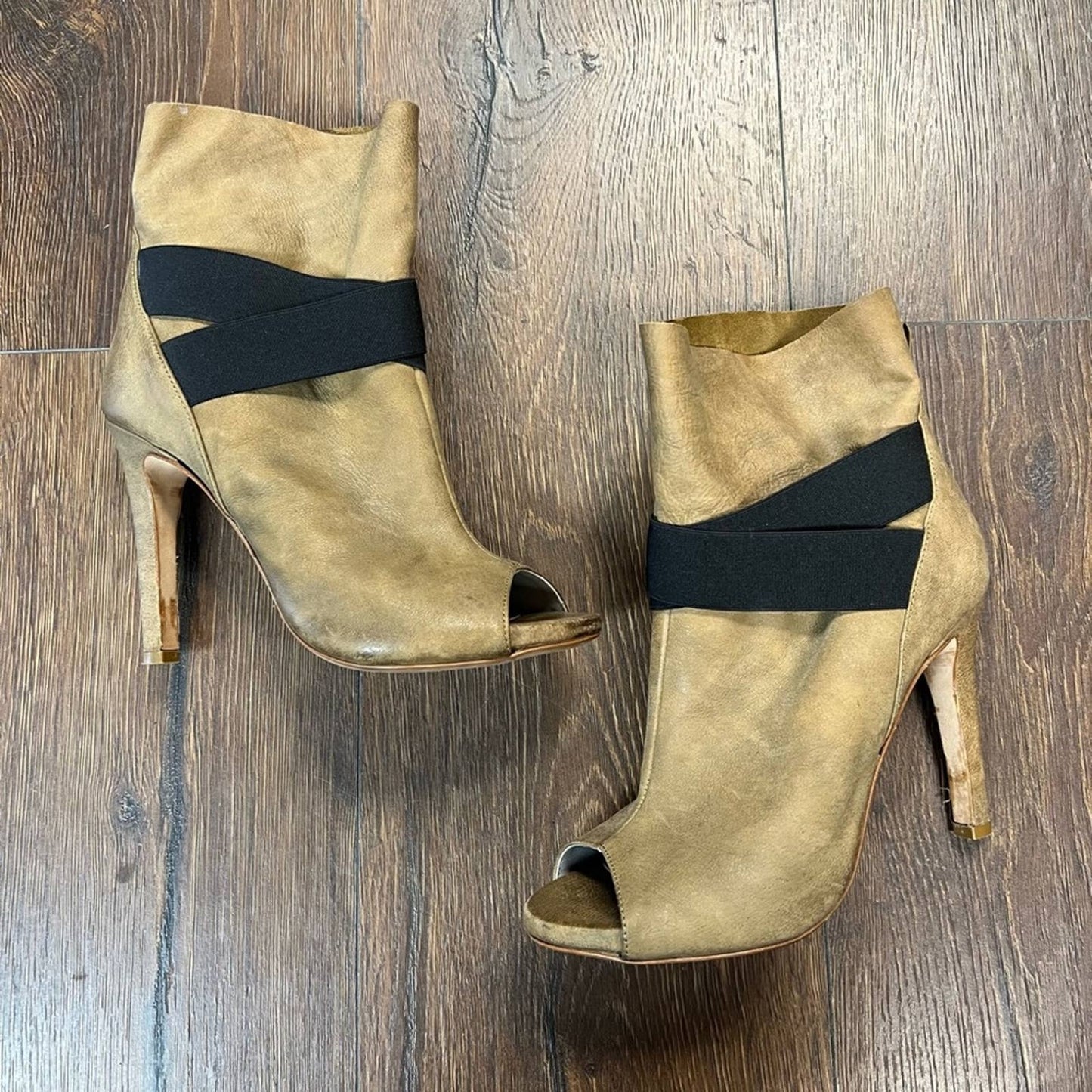Vero Cuoio open toed heeled bootie SZ 7