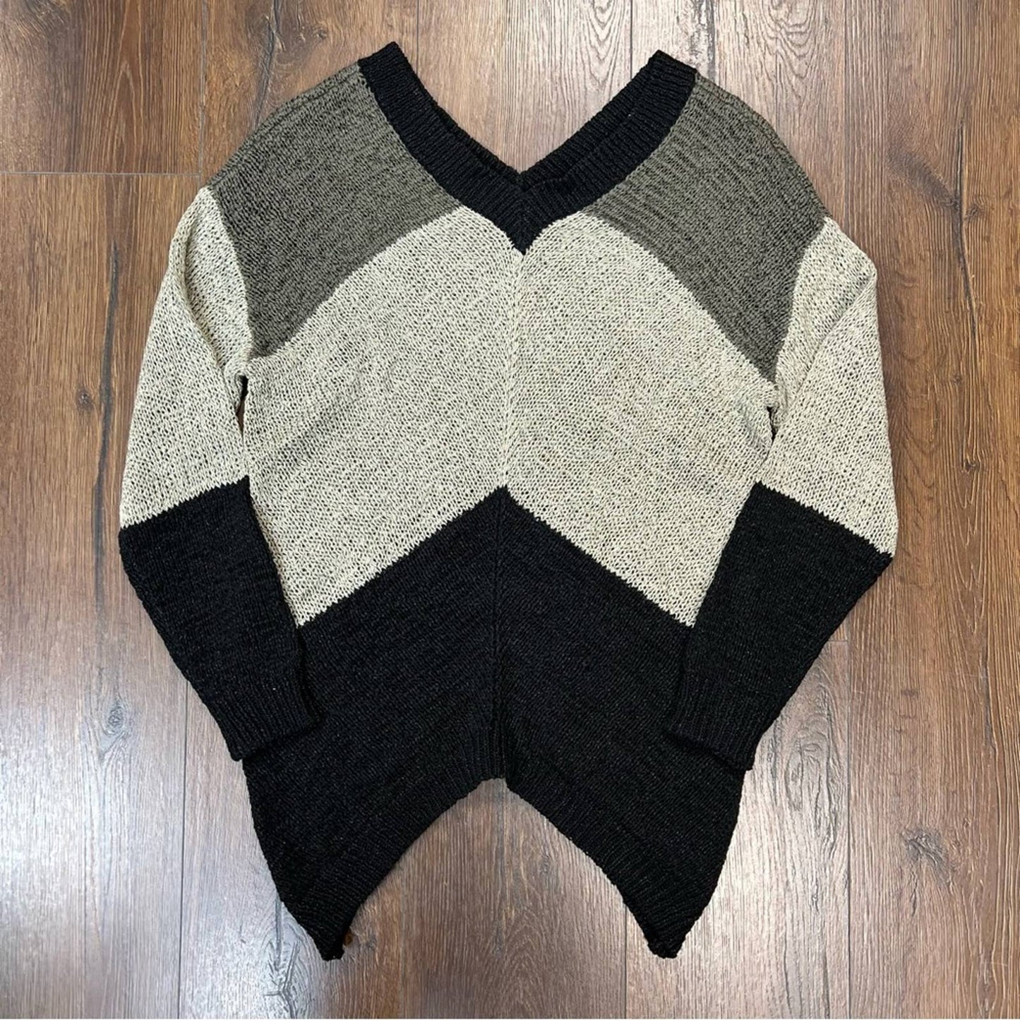 Curio New York color block sweater SZ SM