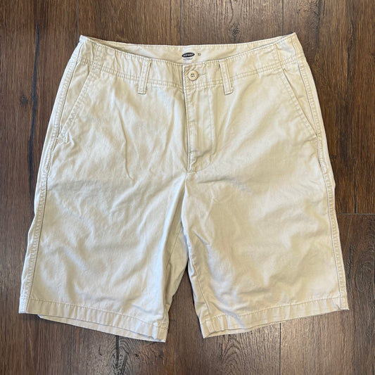 Old navy flat front shorts SZ 32