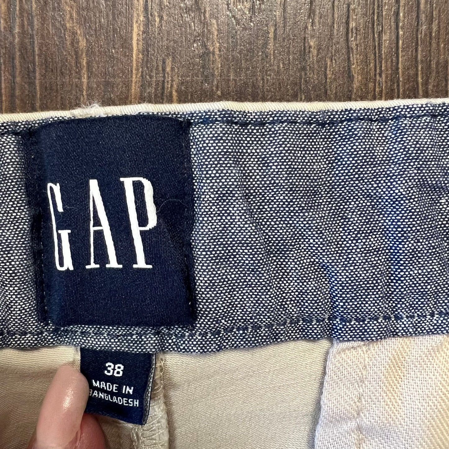 Gap flat front shorts SZ 38