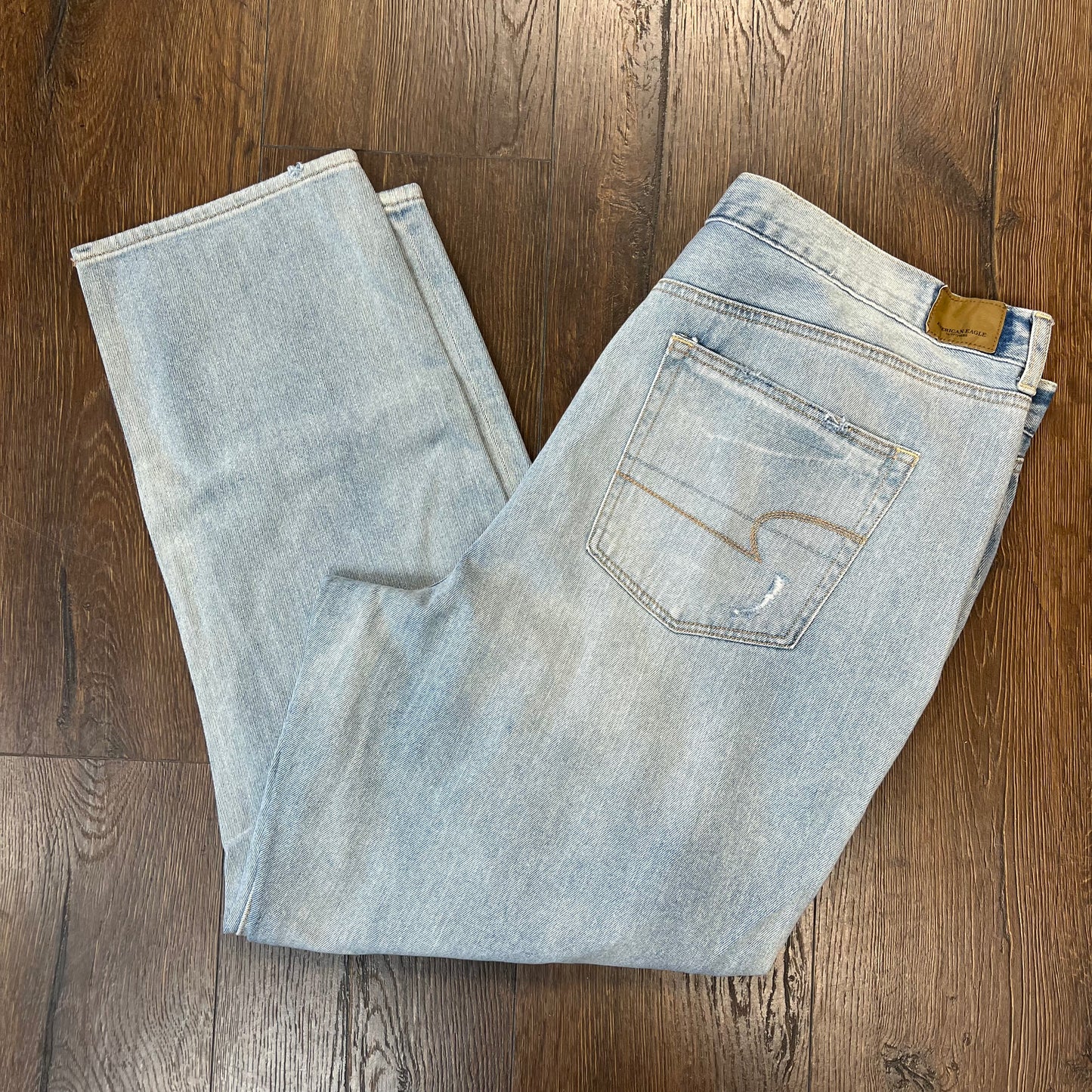 American Eagle light was mom jeans SZ 20