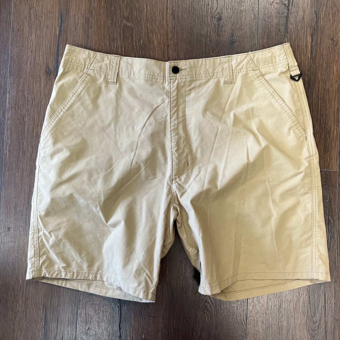 Wrangler outdoor shorts SZ 42