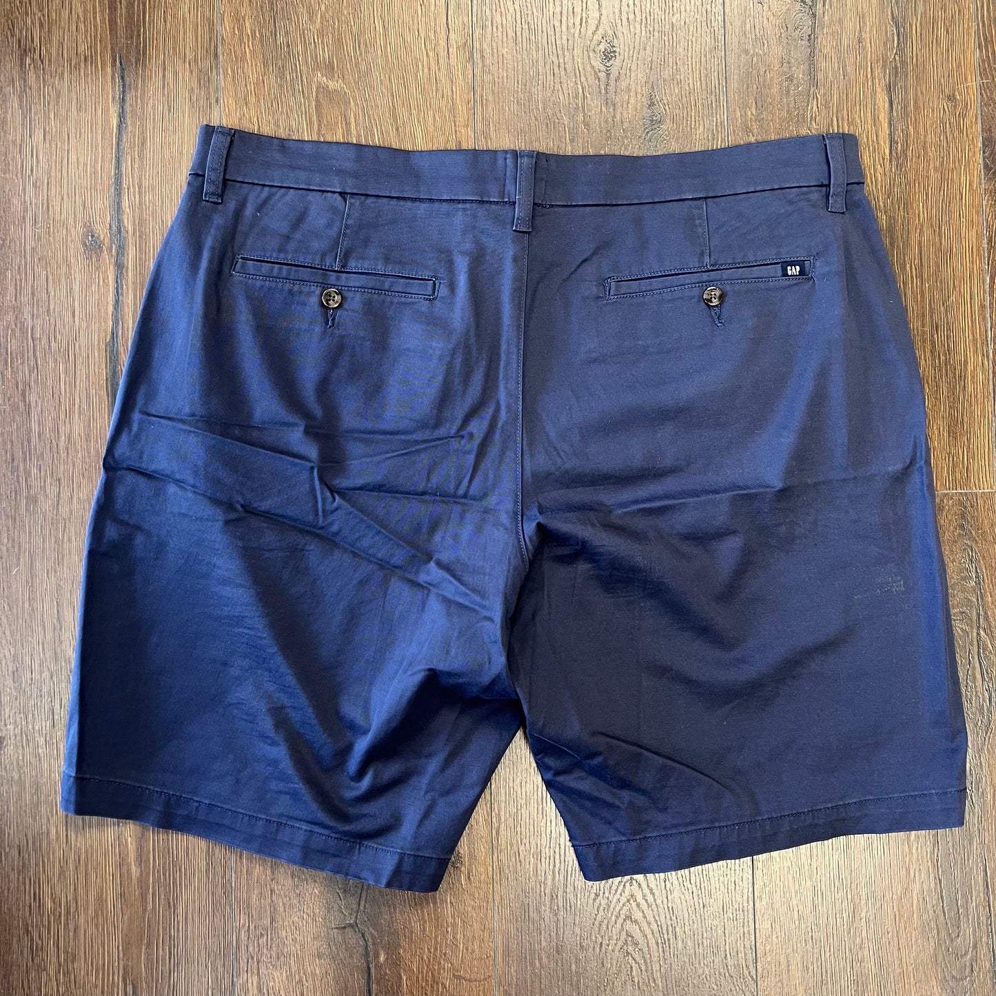 Gap flat front shorts SZ 38