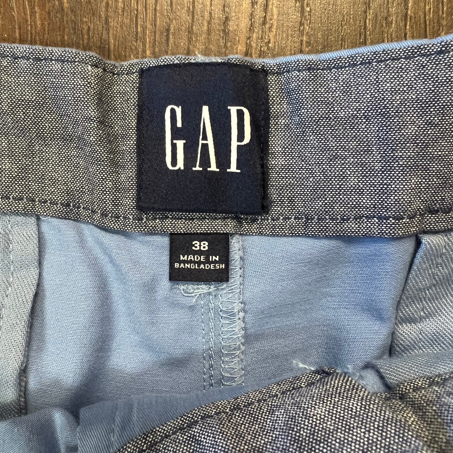 Gap flat front shorts SZ 38