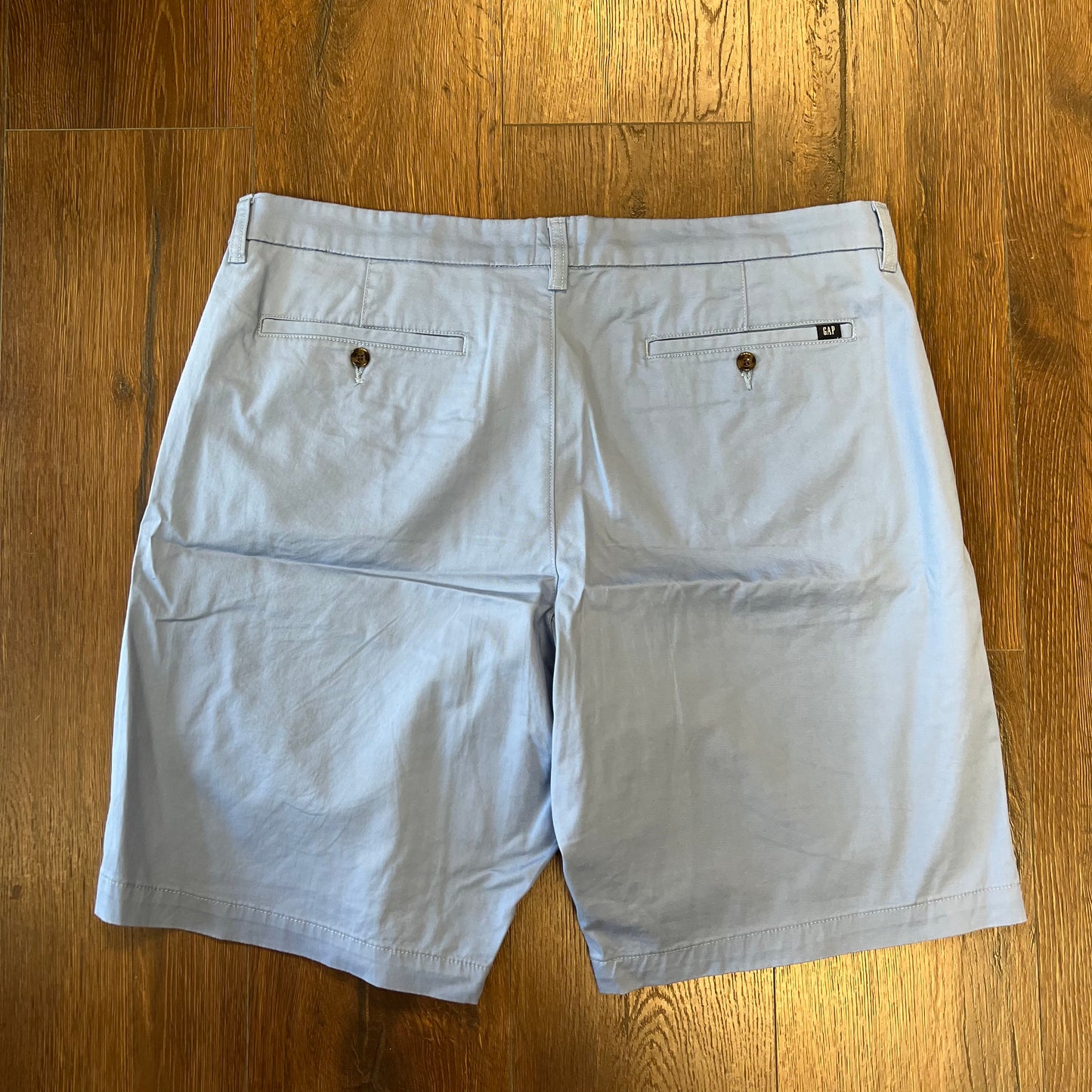 Gap flat front shorts SZ 38