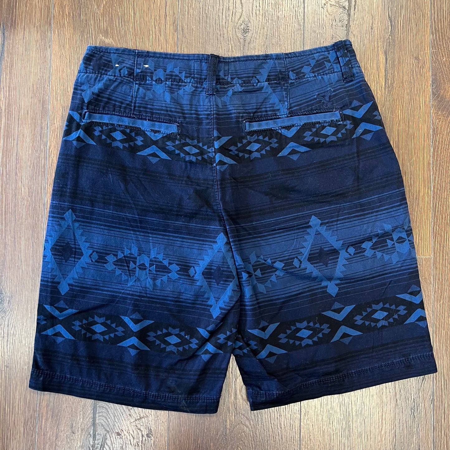 American Eagle aztec shorts SZ 30