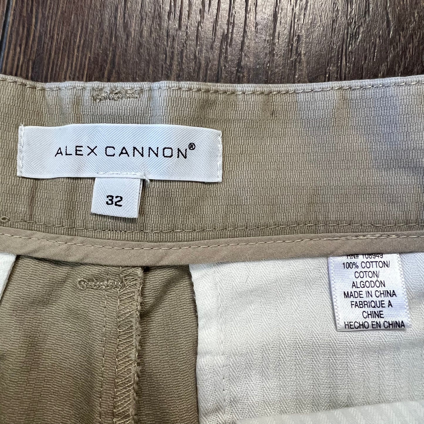 Alex Cannon flat front shorts SZ 32