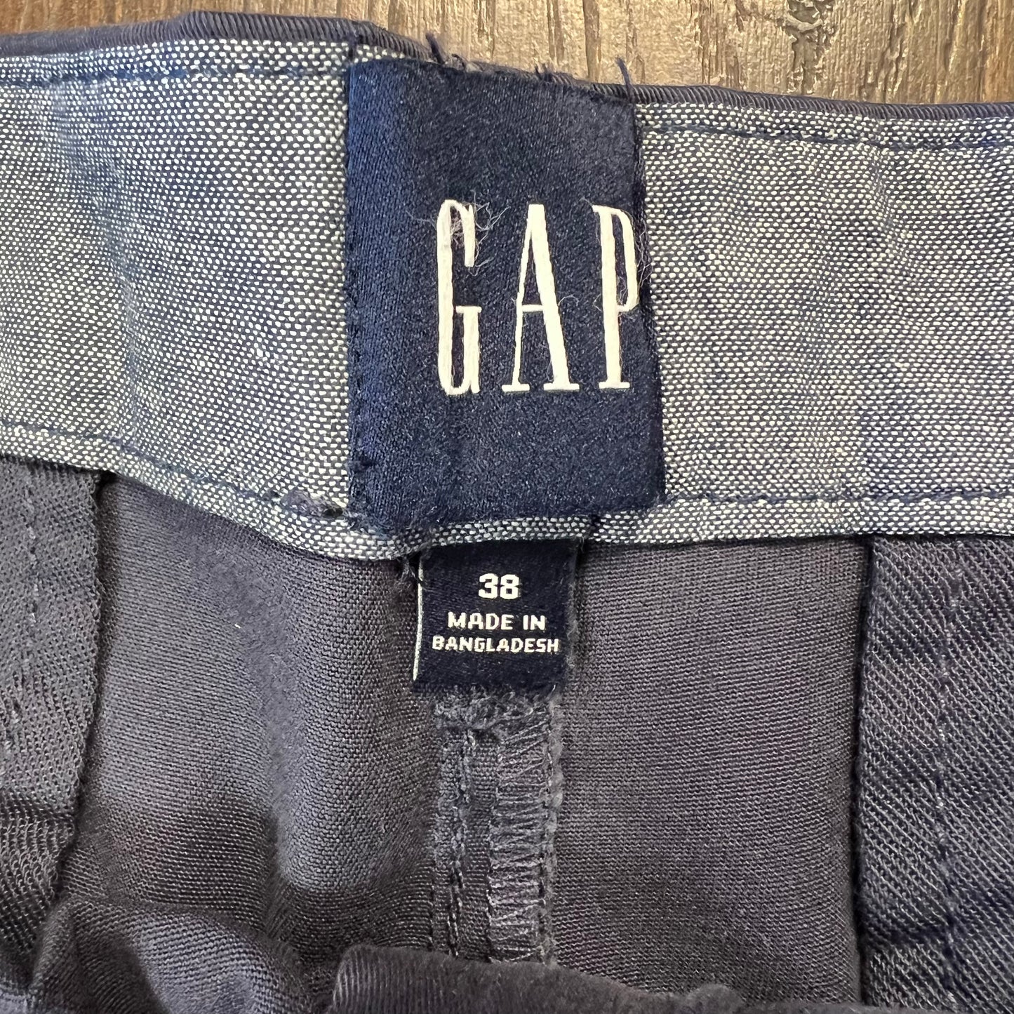 Gap flat front shorts SZ 38