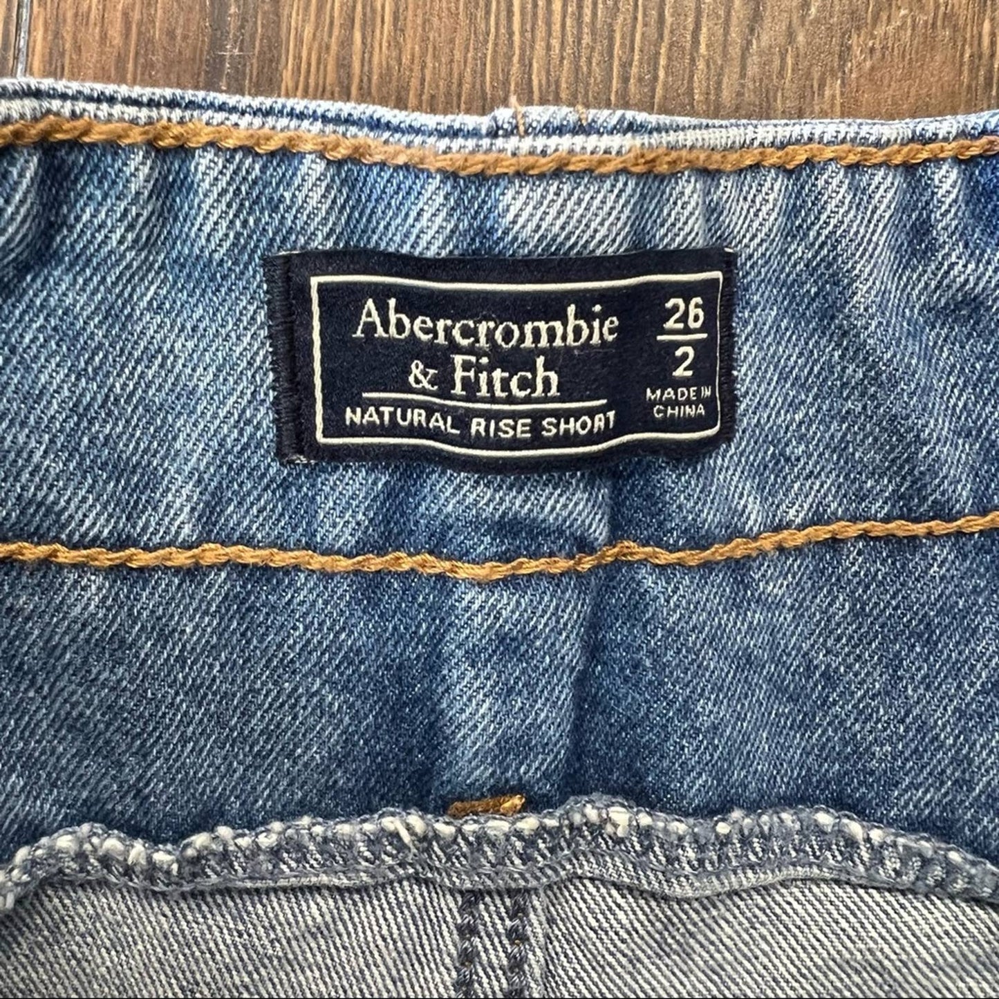 Abercrombie and Fitch natural rise paper bag belted shorts SZ 26/2