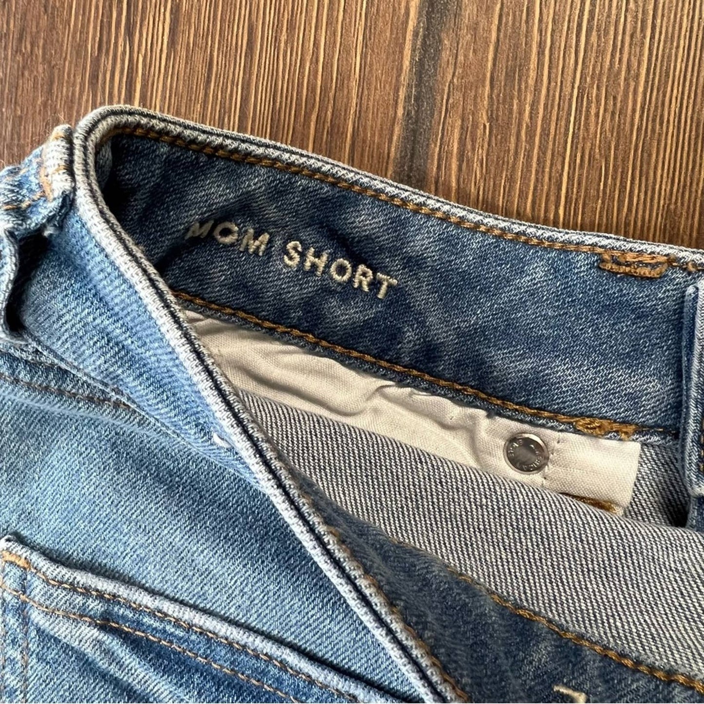 American Eagle mom shorts SZ 2