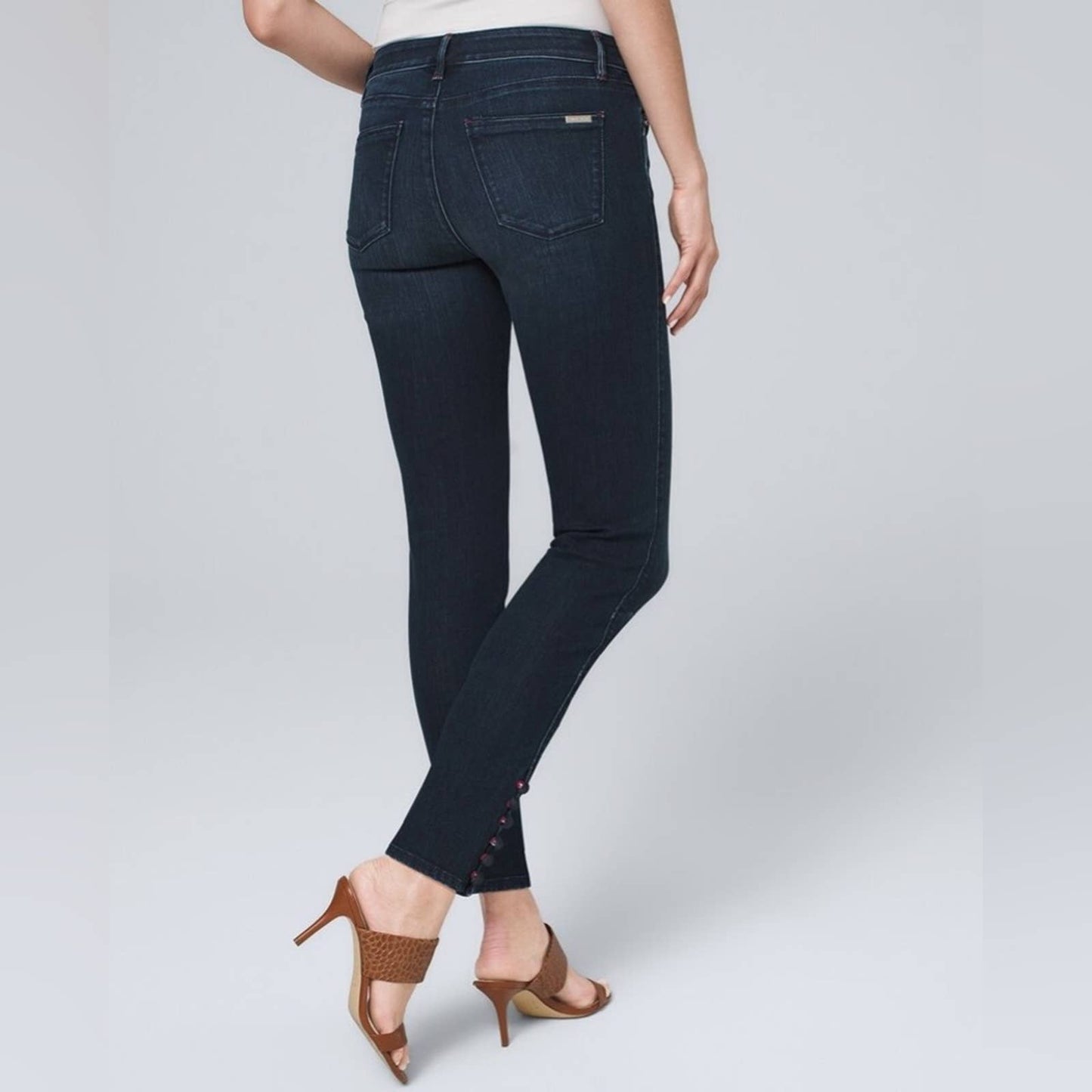 White House black market Classic-Rise Button-Detail Skinny Ankle Jeans SZ 12