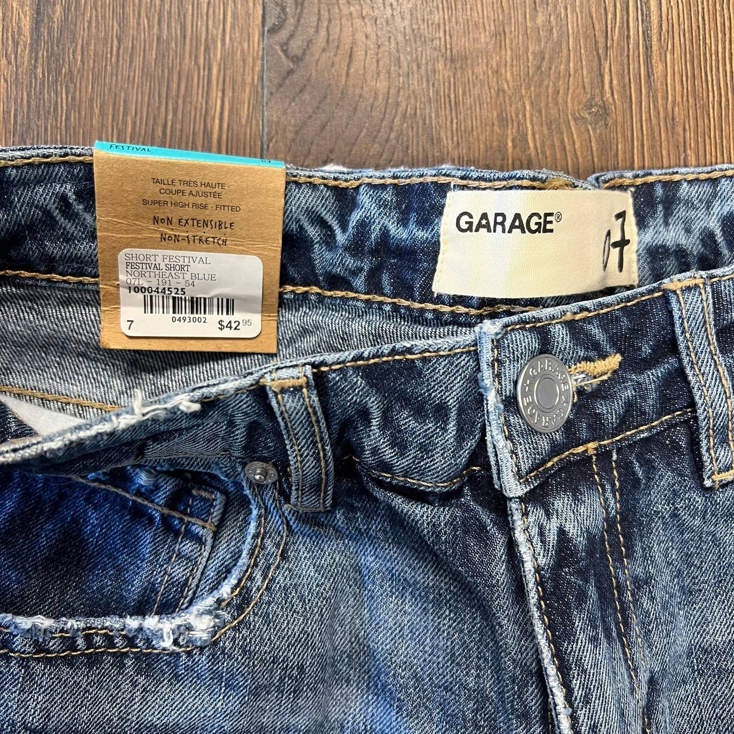 NWT Garage Festival Shorts SZ 7