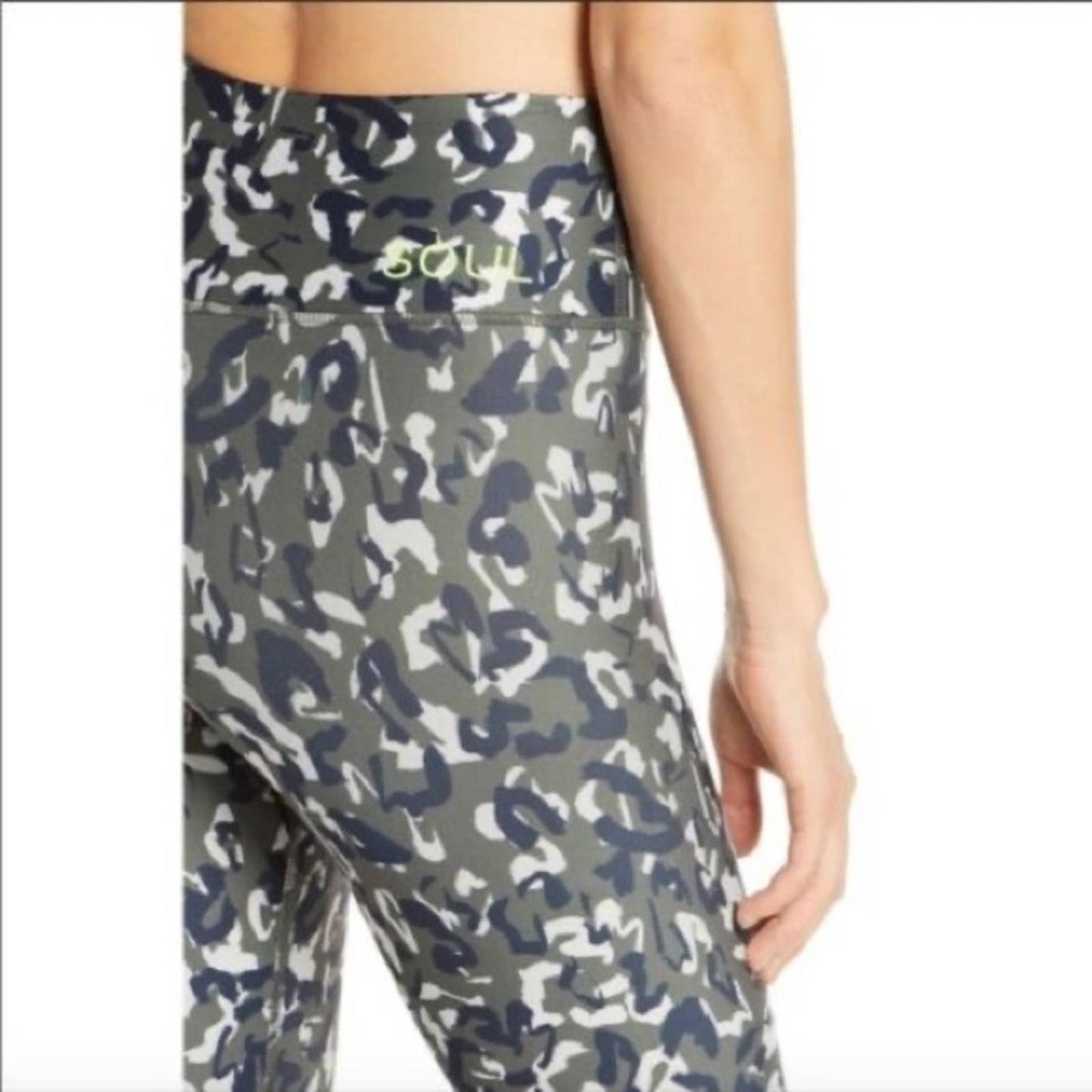 SOUL by soulcycle, leopard camo leggings
SZ XS