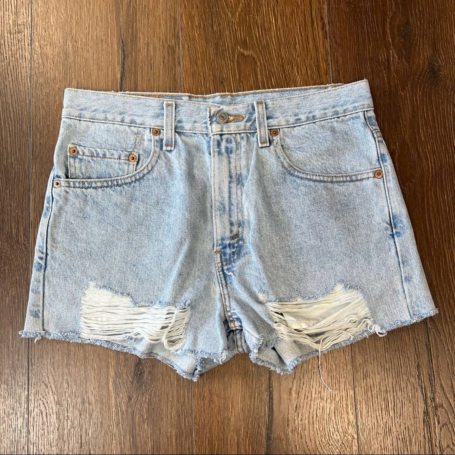 Levi’s 505 reconstructed denim shorts SZ 30/6
