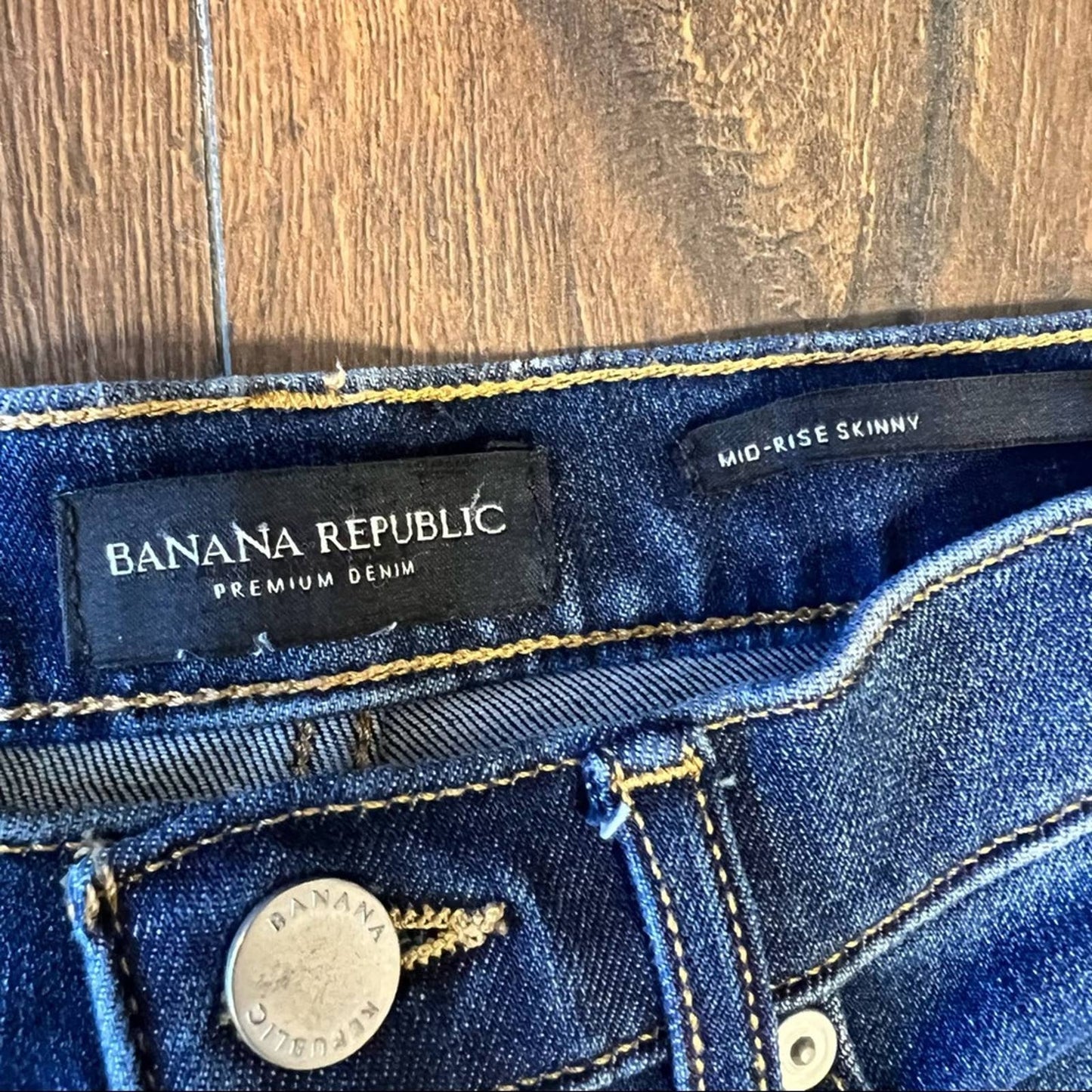 Banana Republic midrise skinny jeans SZ 26/2