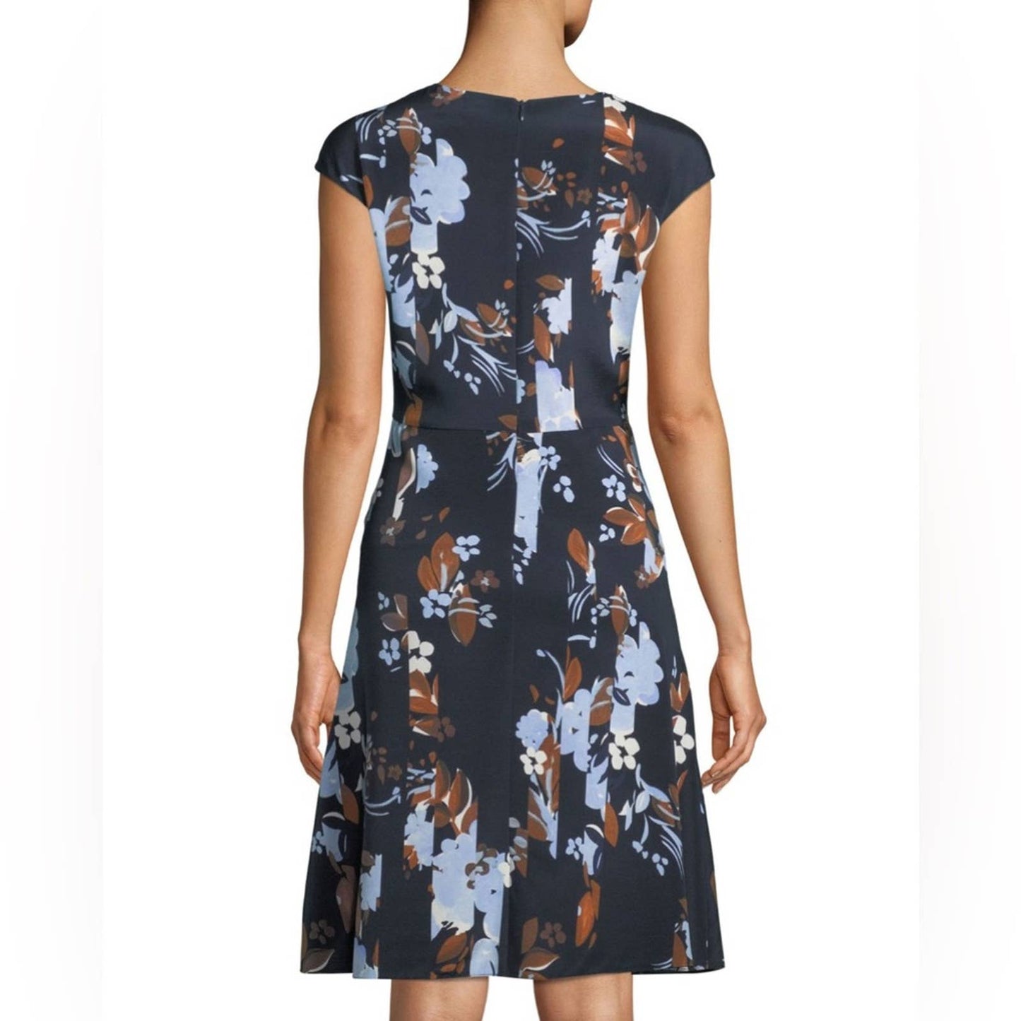 St John cap sleeve painted floral print dress in navy multi SZ 6