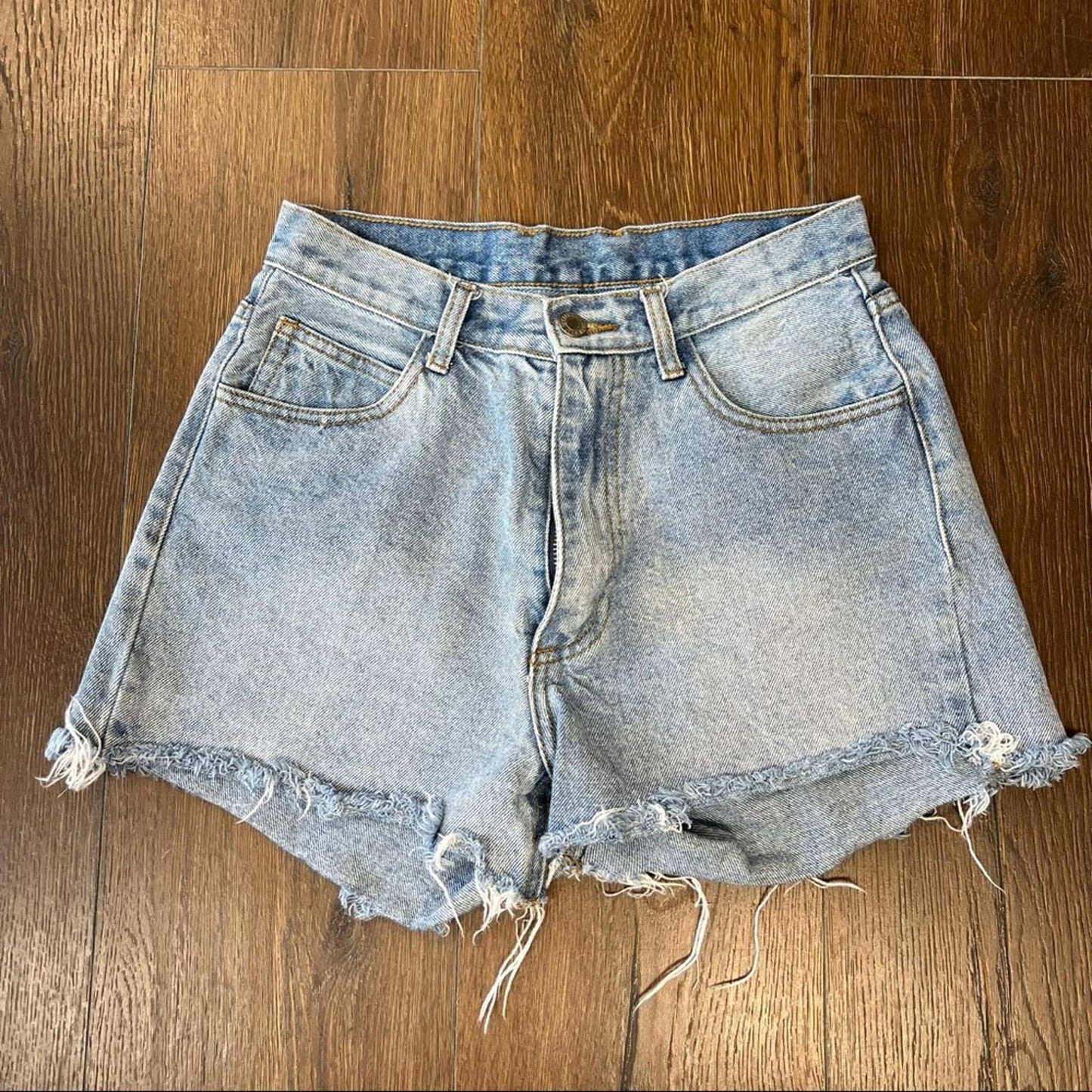 J. Flat high waisted denim cut off shorts SZ LG
