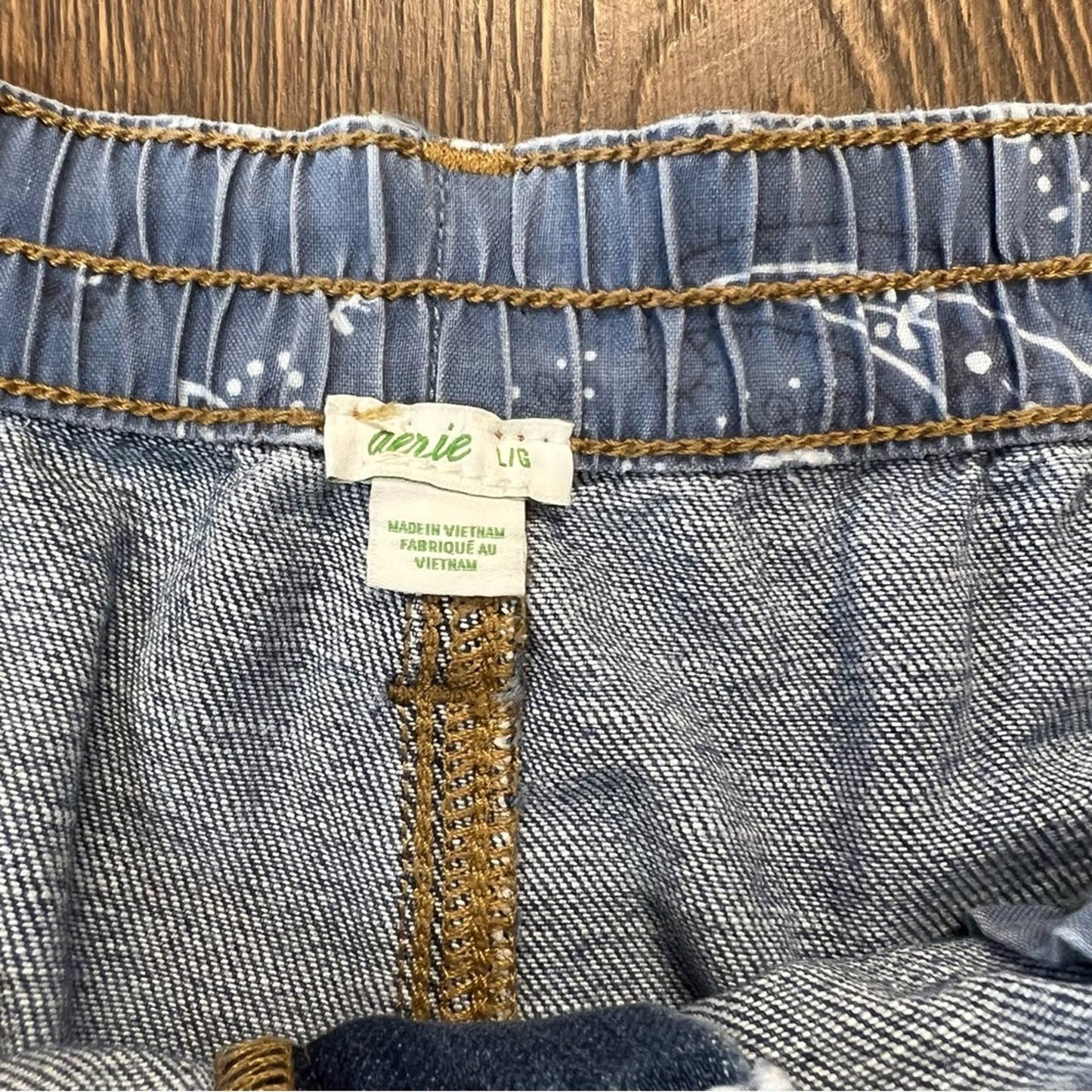 Aerie elastic band denim shorts SZ LG